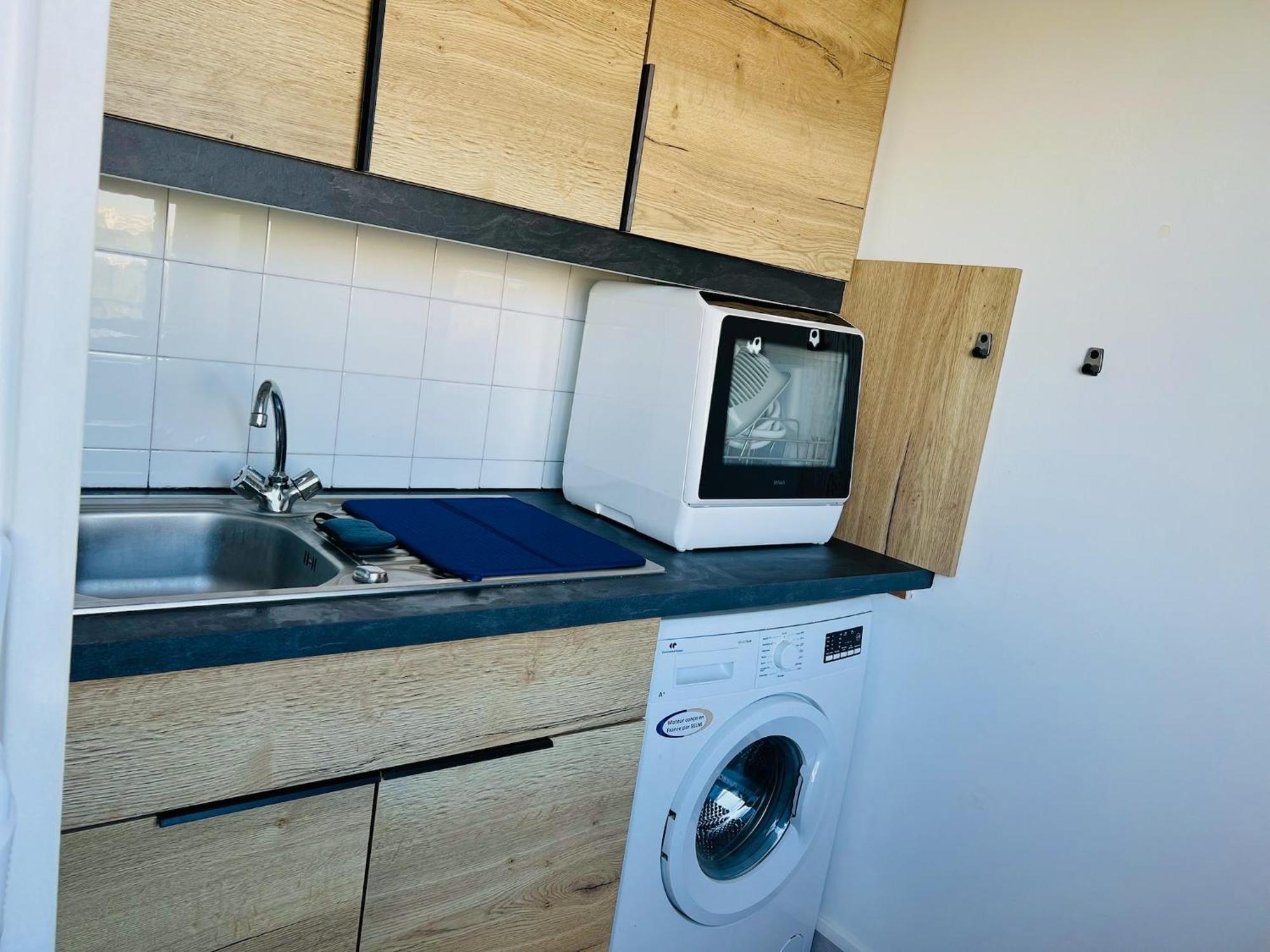 Toits Nantais - Cosy Avec Vue - Parking Apartment